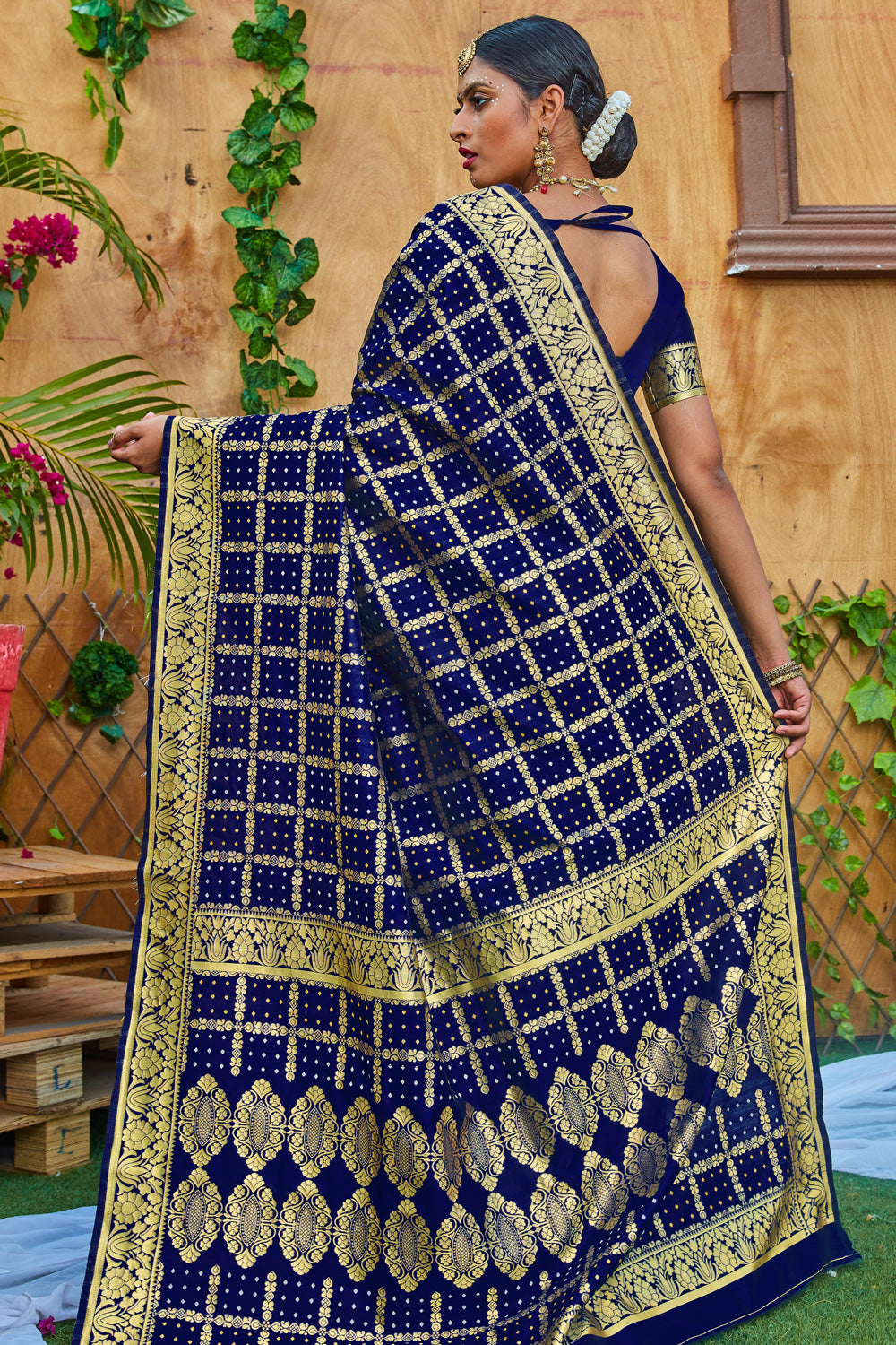 Blue Zari Woven Art Silk Banarasi Saree
