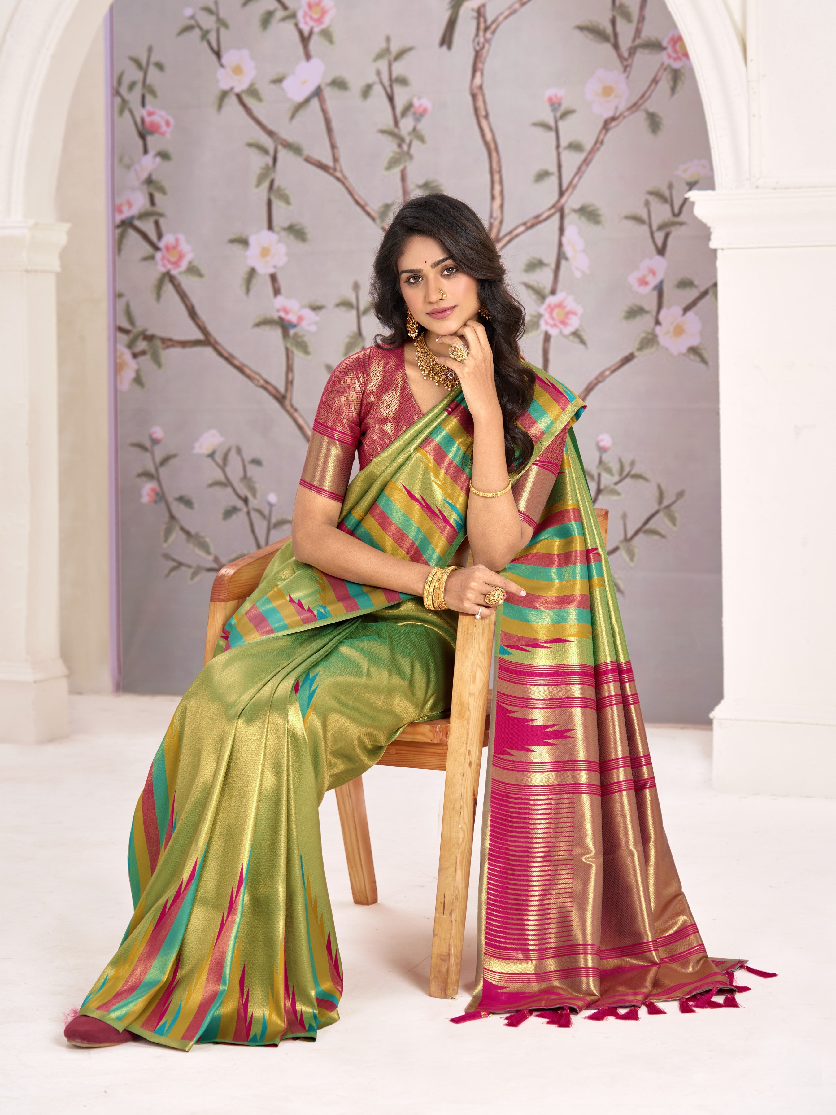 Parrot Green Temple Border Kanchipuram Silk Saree