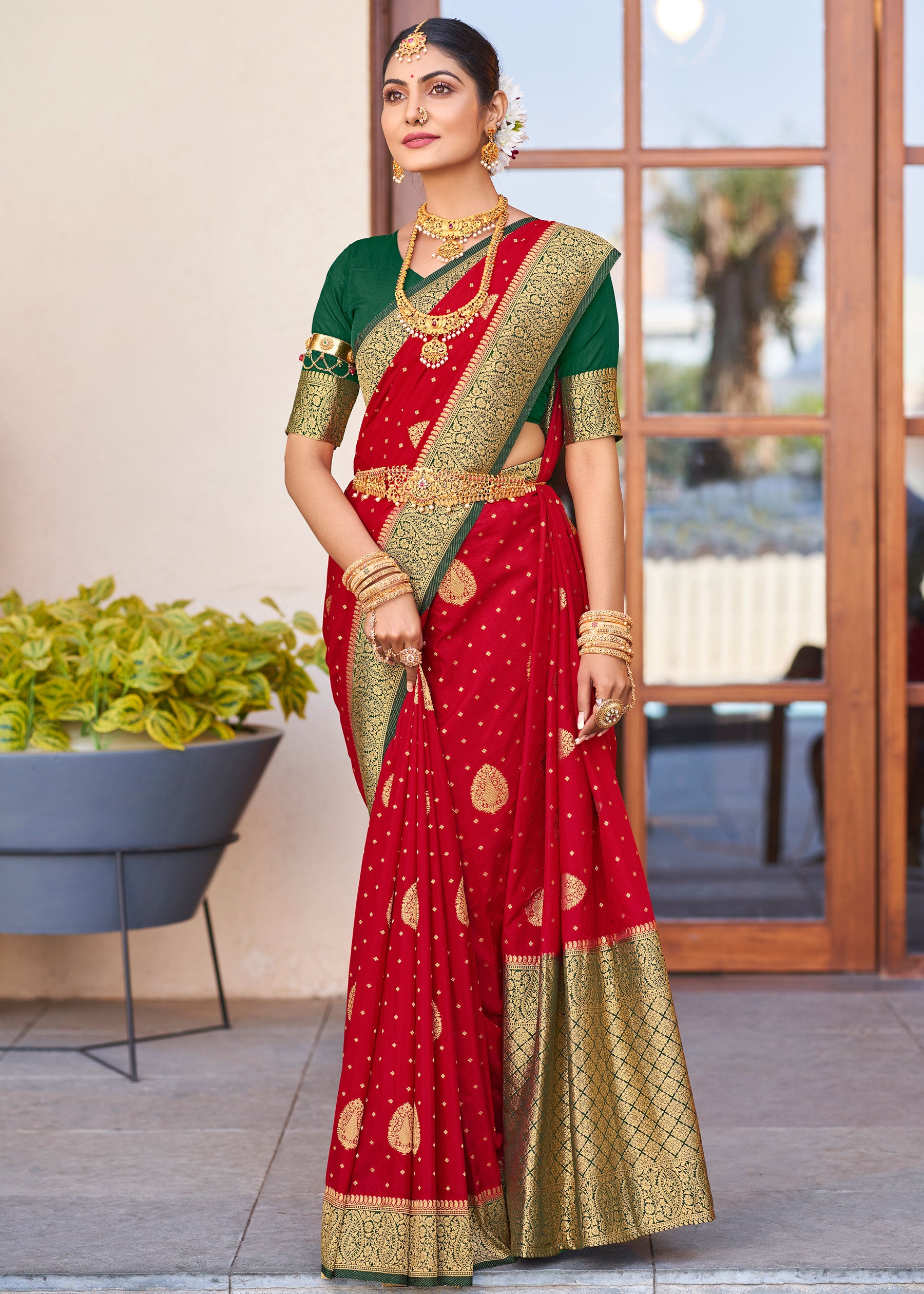 Red Chiffon Saree With Green Brocade Blouse | Best Traditional & Ethnic  Wear at- sagarsaree.com