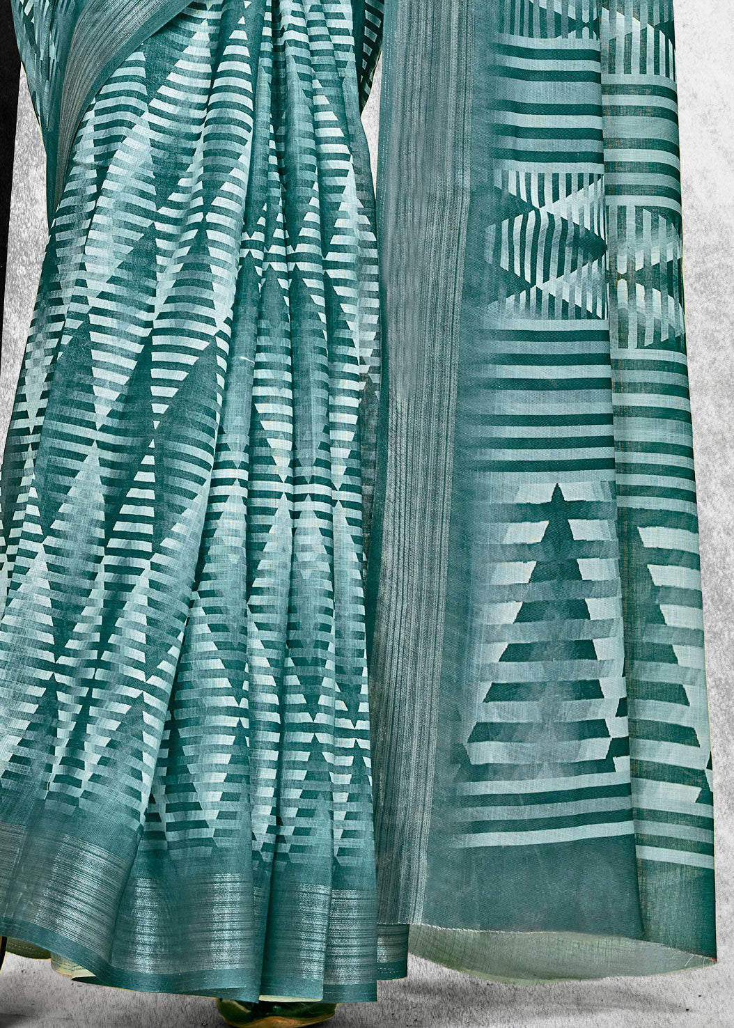Digital Geometric Printed Metalic Blue Linen Cotton Saree