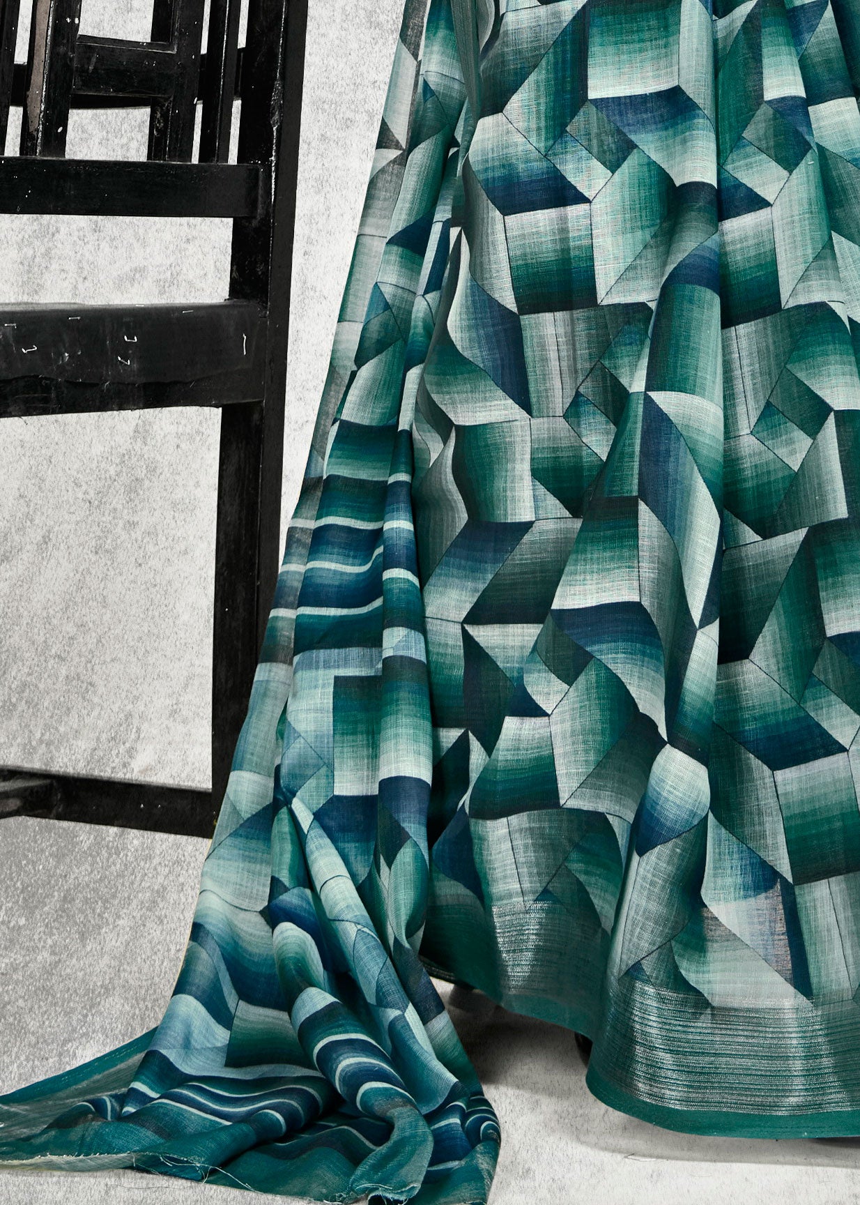 Digital Geometric Printed Turquiose Blue Linen Cotton Saree