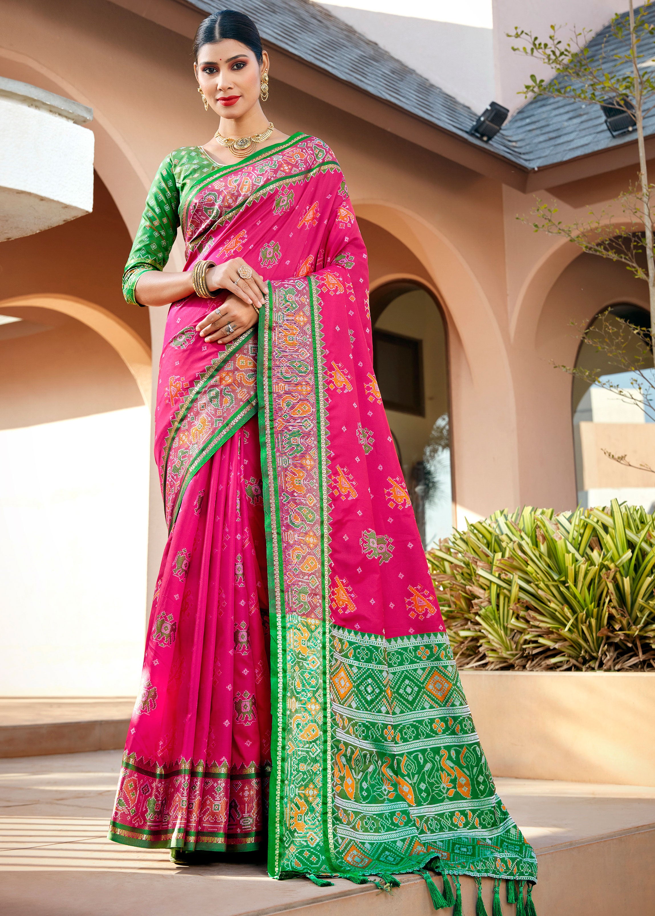 Pink Soft Banarasi Silk saree With Weaving Work – Bahuji - Online Fashion &  Lifestyle Store