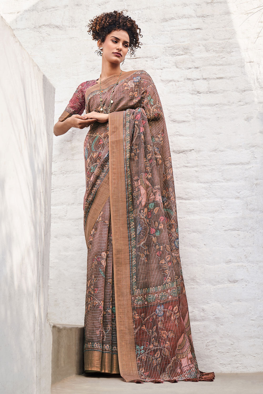 Brown Multicolor Digital Printed Weaving Linen Saree