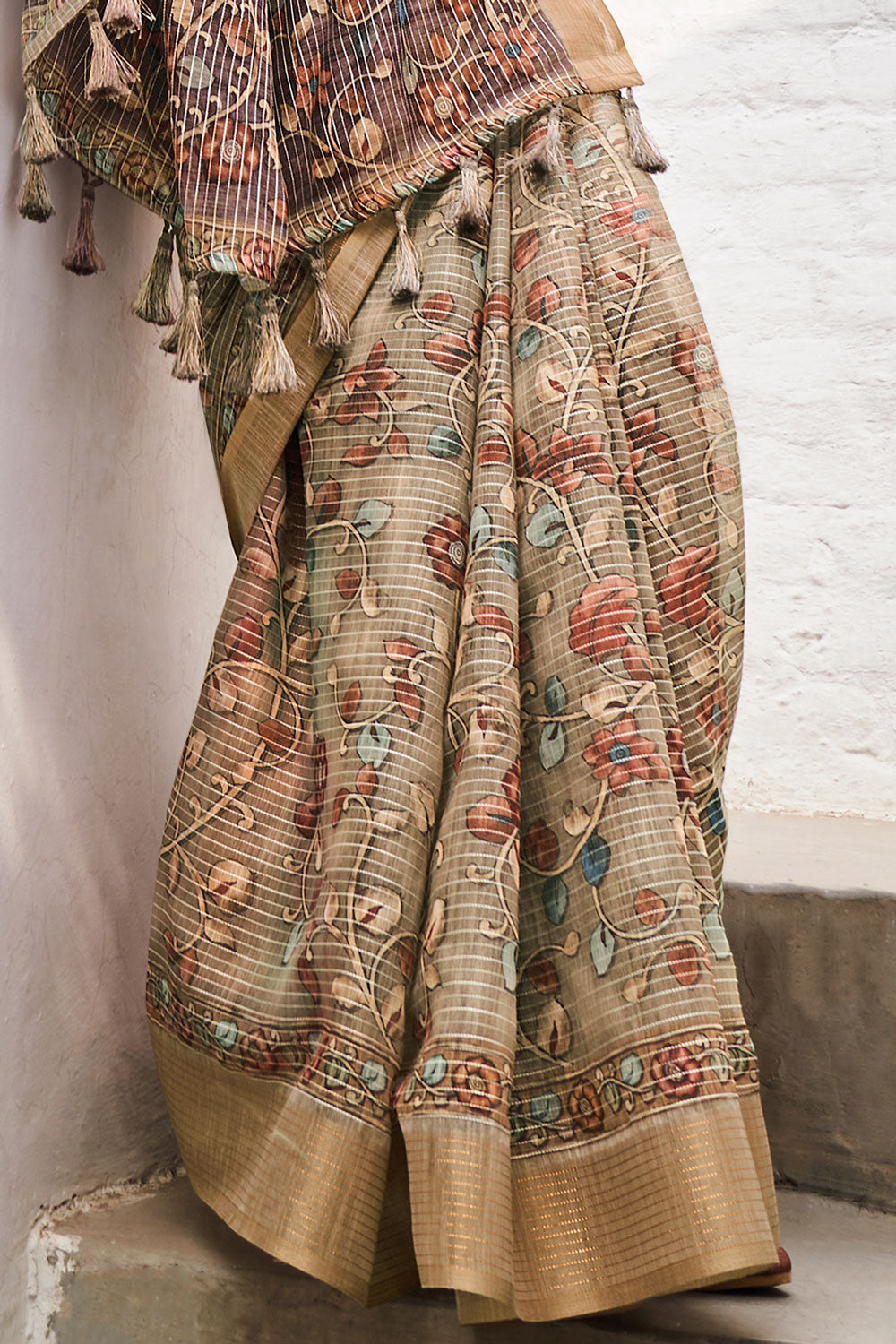 Beige Multicolor Digital Printed Weaving Linen Saree