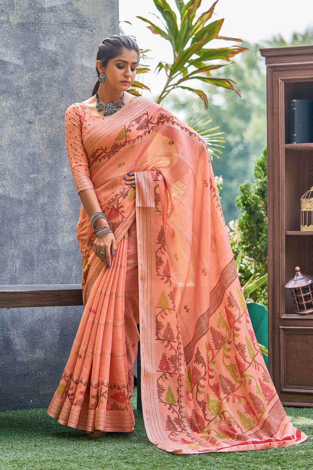 Peach Soft Linen Saree With Printed Blouse – Bahuji - Premium Silk Sarees  Online Shopping Store