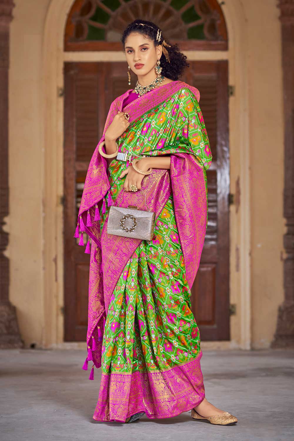 Traditional Green color Patola Silk, Silk fabric Saree : 1695085