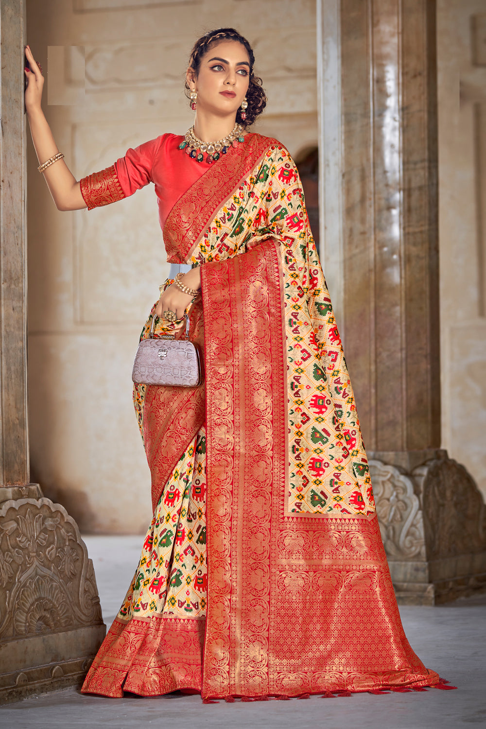 Banarasi Silk Sarees 2023 - Buy Women Pure Wedding Banarasi Silk Saree  Online India | Me99 - Part 2