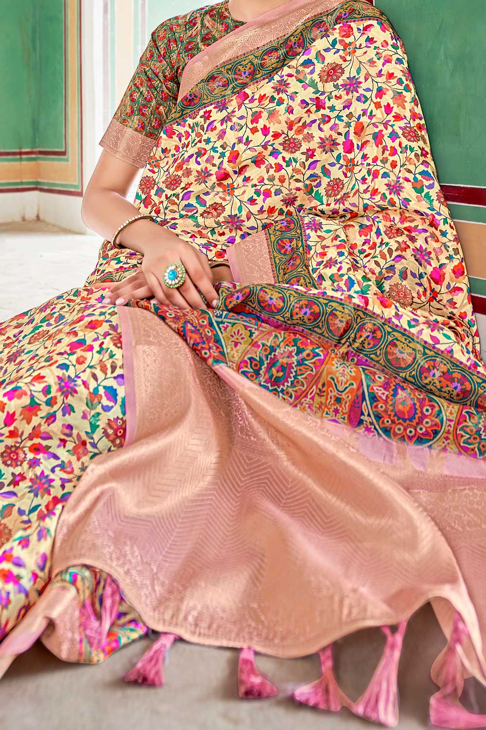 Cream Woven Printed Silk Saree
